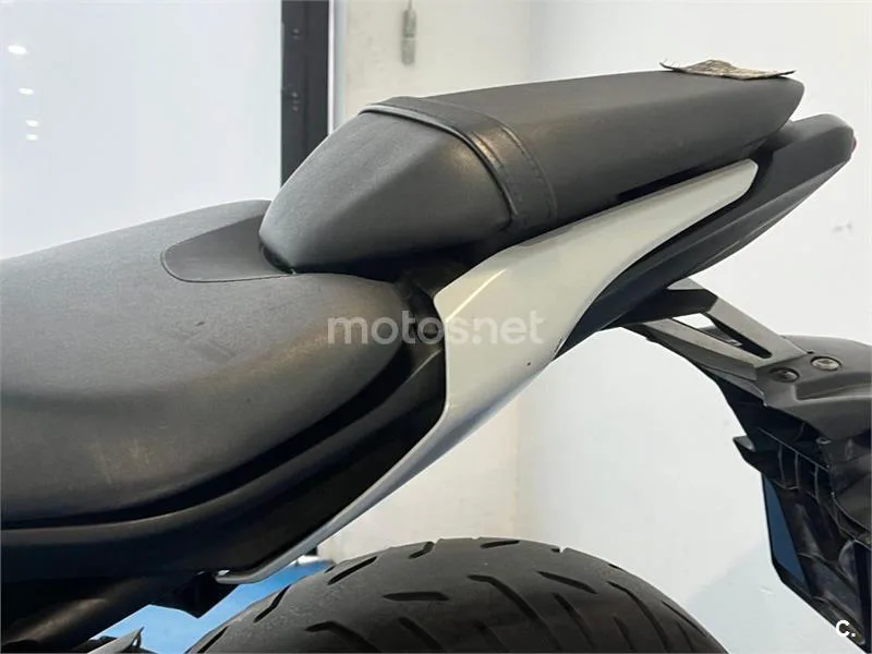 Yamaha MT-07 – Vista 12