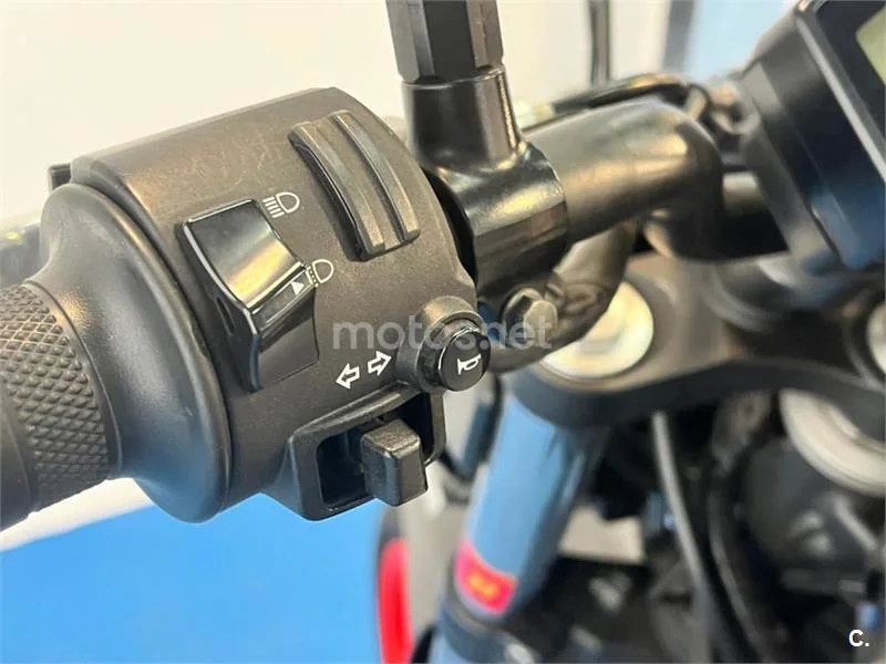 Yamaha MT-07 – Vista 28