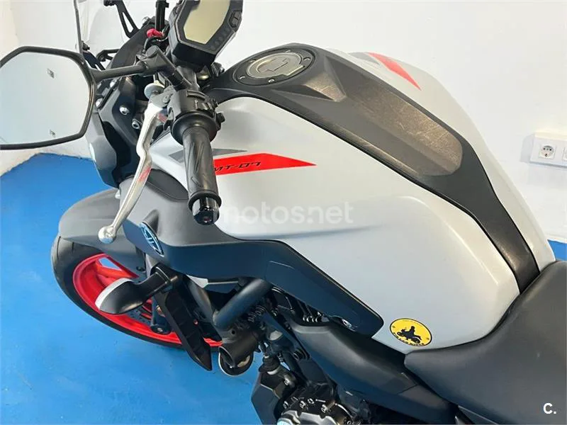 Yamaha MT-07 – Vista 41