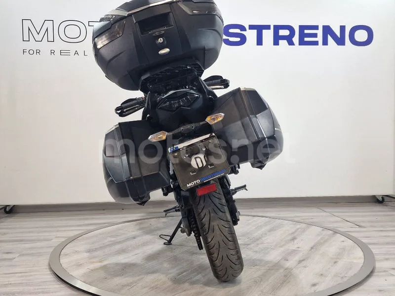 Kawasaki Versys – Vista 9