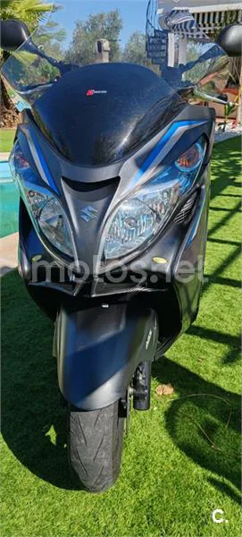 Suzuki Burgman 400 – Vista 14