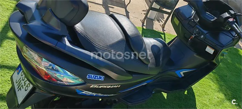 Suzuki Burgman 400 – Vista 6