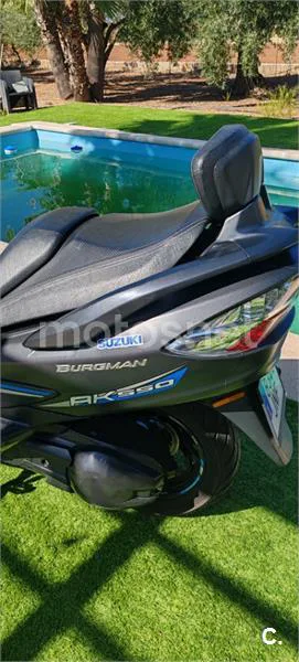 Suzuki Burgman 400 – Vista 7