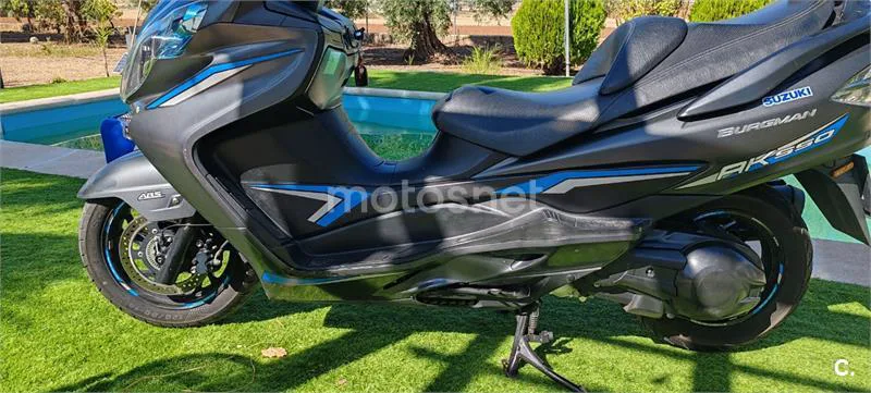 Suzuki Burgman 400 – Vista 10