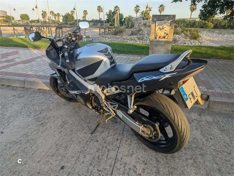Honda CBR 600F – Vista 2