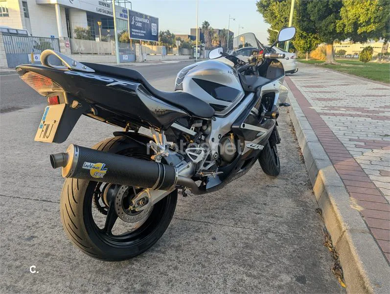 Honda CBR 600F – Vista 3