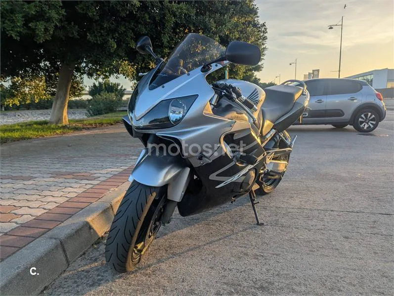 Honda CBR 600F – Vista 5