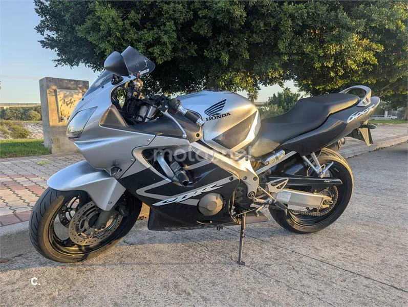 Honda CBR 600F – Vista 6