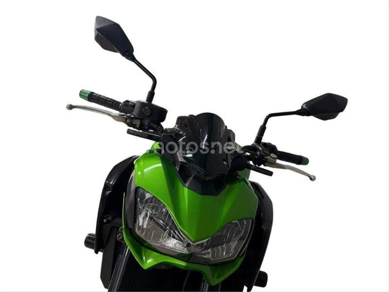 Kawasaki Z900 – Vista 4