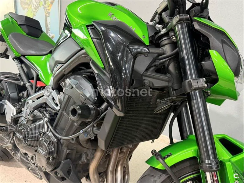 Kawasaki Z900 – Vista 8
