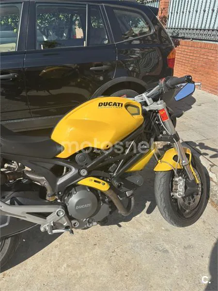 Ducati Monster 696 – Vista 5