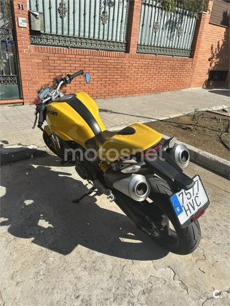 Ducati Monster 696 – Vista 9