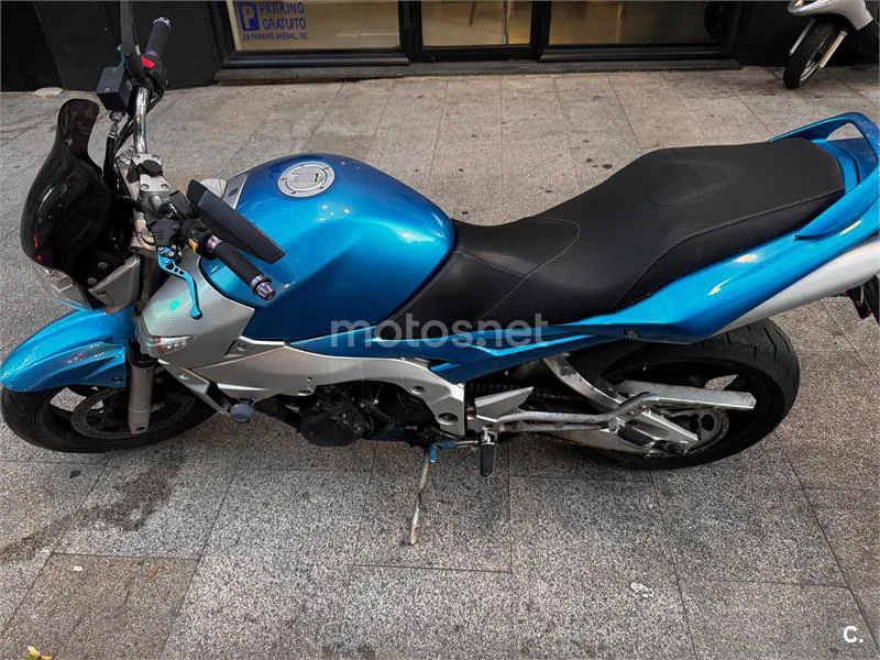 Suzuki GSR 600 – Vista 2