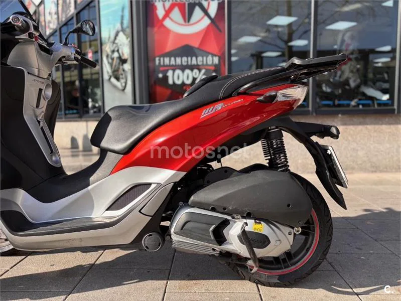 Piaggio MP3 Yourban 300 LT Sport – Vista 3