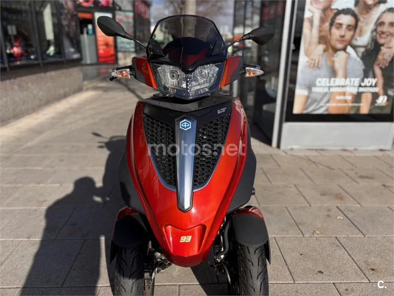 Piaggio MP3 Yourban 300 LT Sport – Vista 6