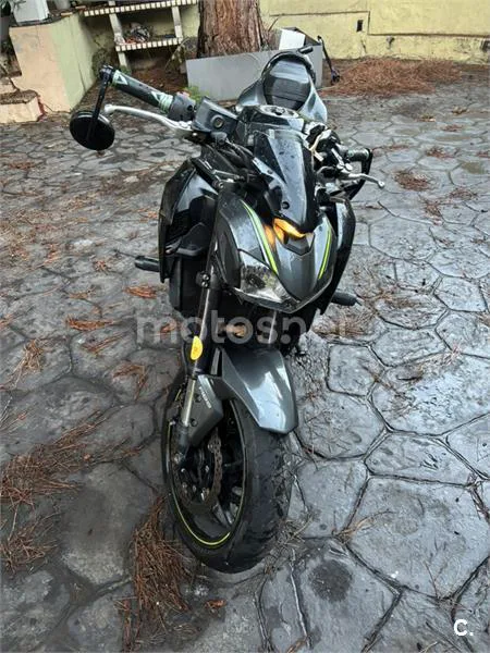 Kawasaki Z 900 – Vista 5