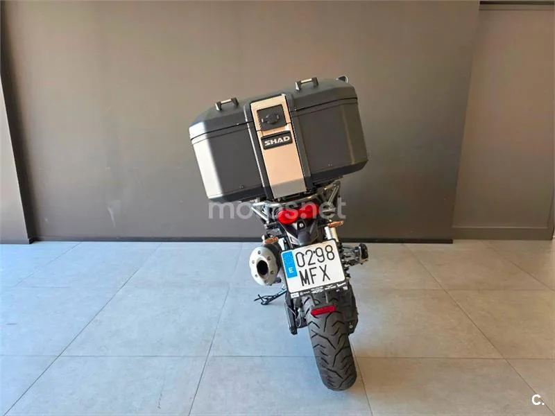Moto Guzzi V85 TT – Vista 4