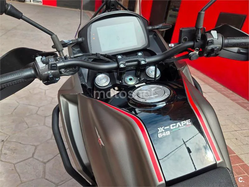 Moto Morini X-Cape – Vista 8