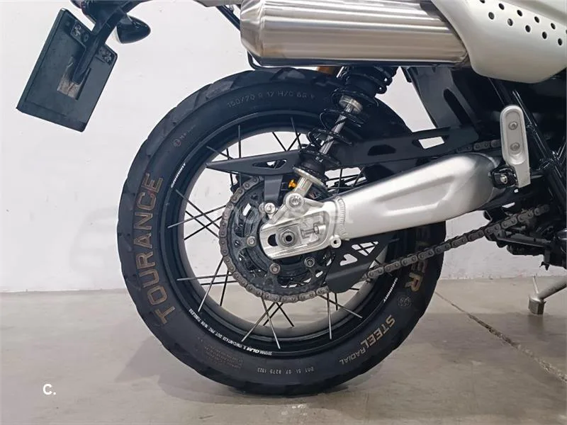 Triumph Scrambler 1200 – Vista 12