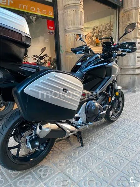 Honda NC 750 – Vista 12