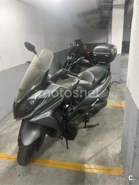 Kymco Super Dink 125 – Vista 2