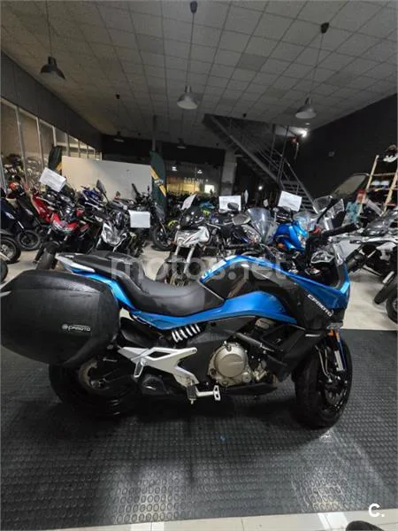 CFMOTO 650MT – Vista 5