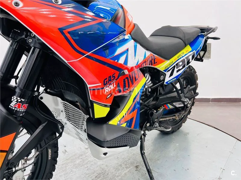 KTM 790 – Vista 16
