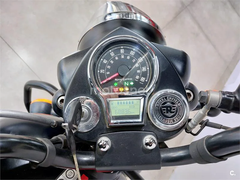 Royal Enfield Classic 350 – Vista 9