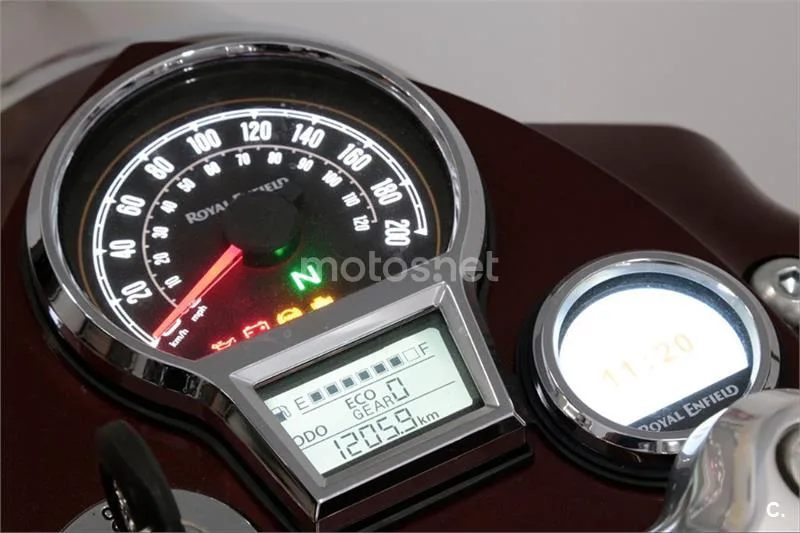 Royal Enfield Classic 650 – Vista 5