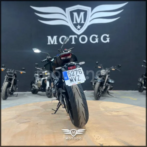 Yamaha MT-09 – Vista 10