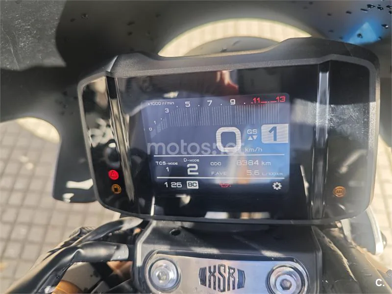 Yamaha XSR900 – Vista 5