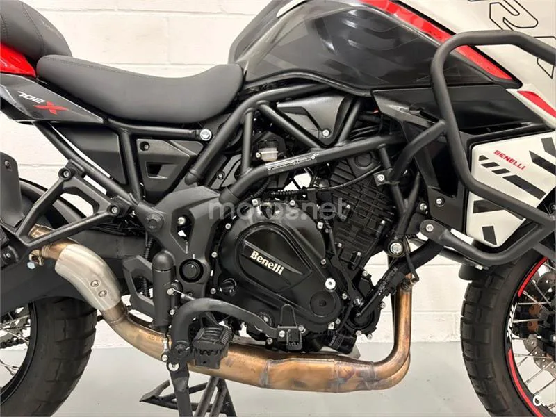 Benelli TRK 702 X – Vista 18