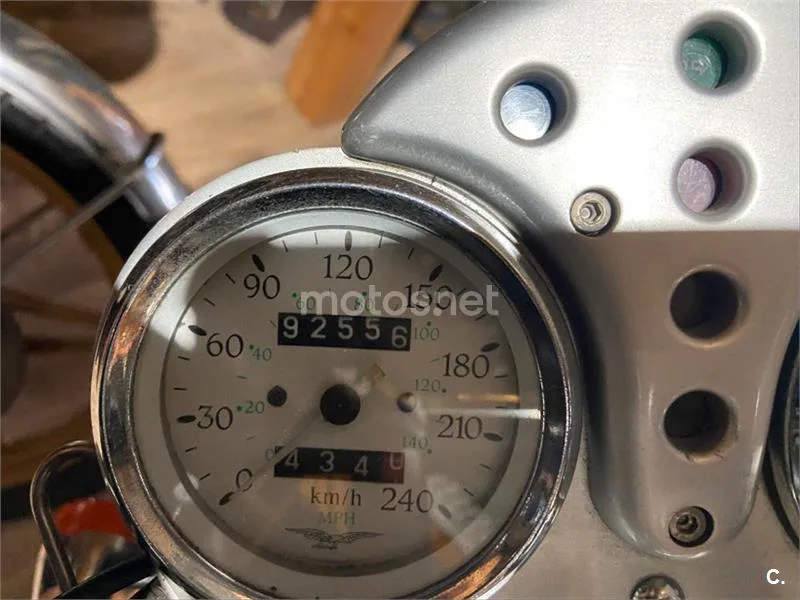 Moto Guzzi California Special Aluminium – Vista 8