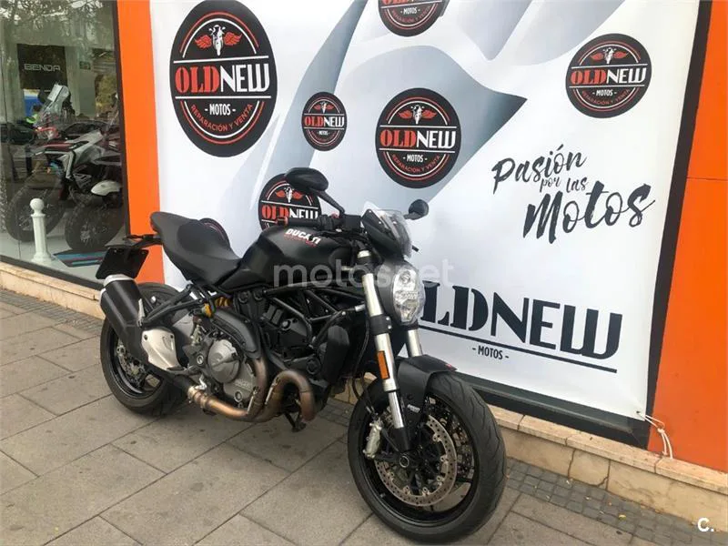 Ducati Monster 821 – Vista 13