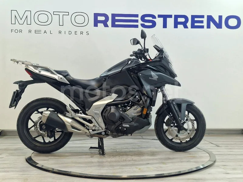 Honda NC 750 X – Vista 7