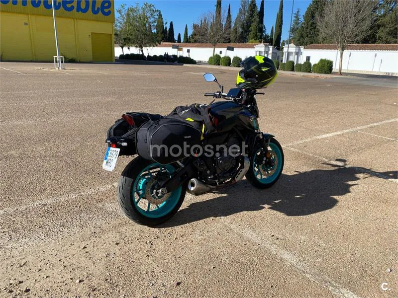 Yamaha MT-07 – Vista 5