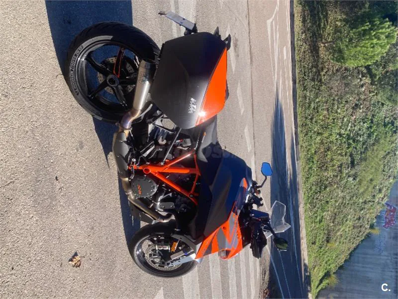 KTM 1290 Super Duke GT – Vista 2