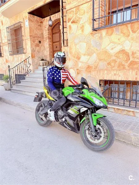 Kawasaki Ninja 650 – Vista 3