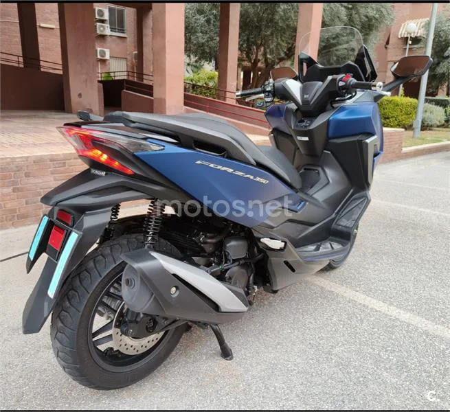 Honda Forza 350 – Vista 4