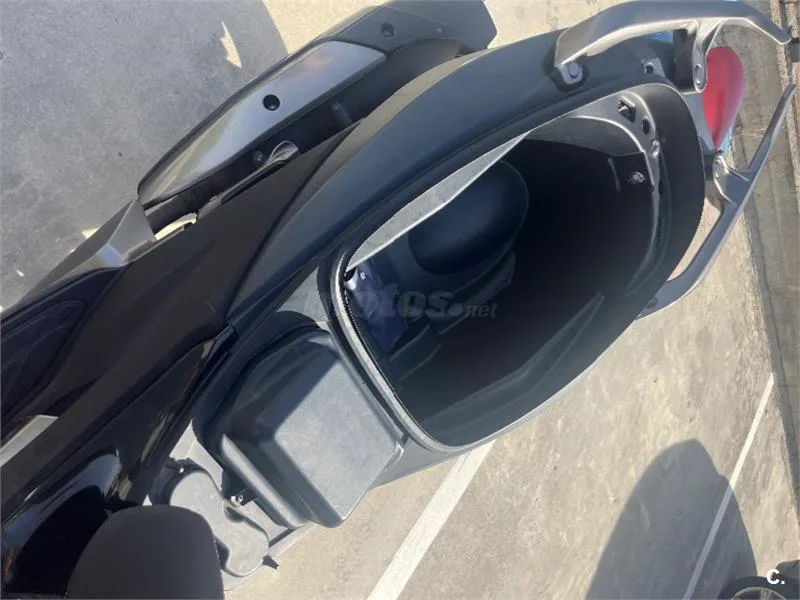 Kymco K-XCT 300i – Vista 10