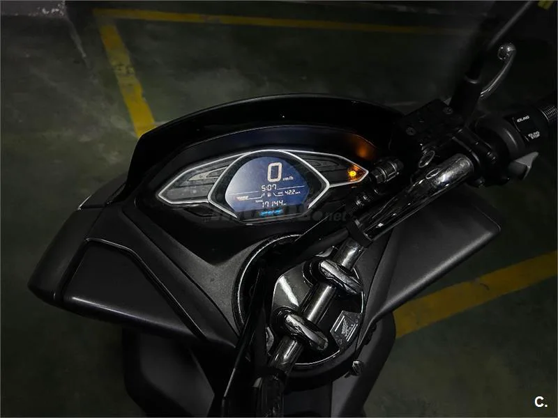 Honda PCX 125 – Vista 4
