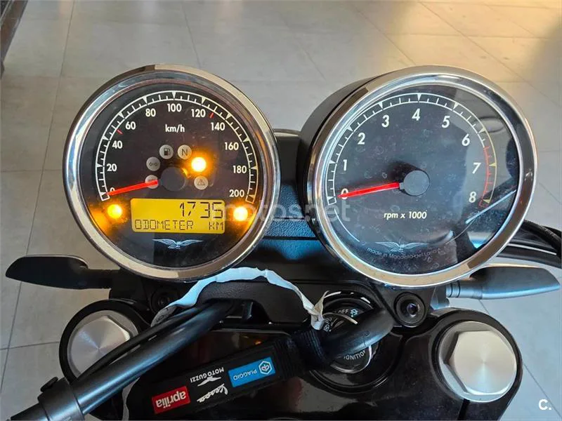 Moto Guzzi V7 – Vista 4