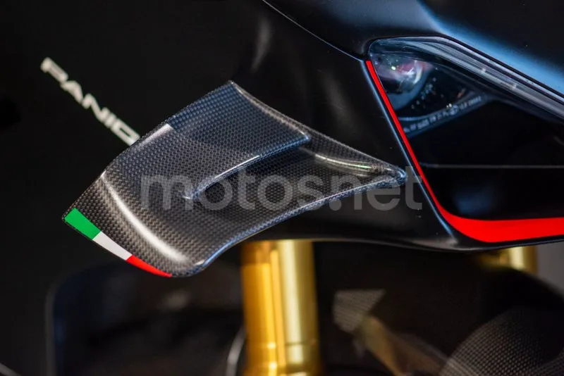 Ducati Panigale V4 - Vista 12