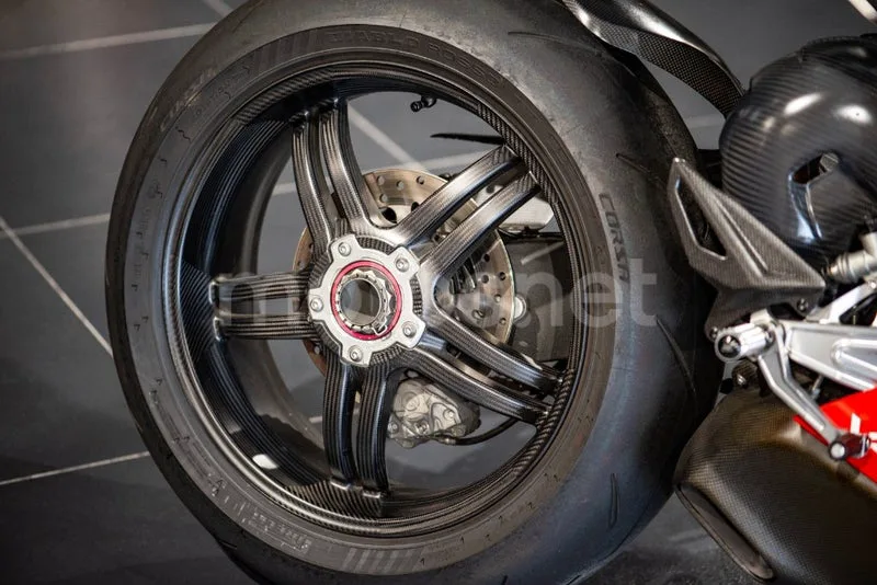Ducati Panigale V4 - Vista 3