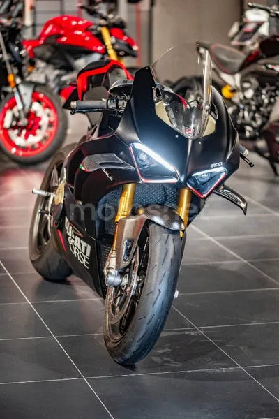 Ducati Panigale V4 - Vista 6