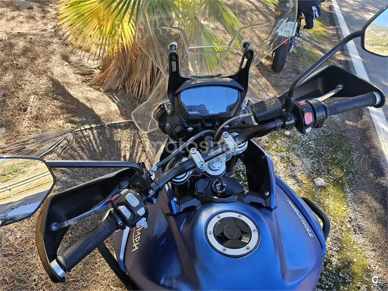 Triumph Tiger 800 XR – Vista 7