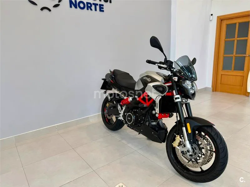 Aprilia Shiver 900 – Vista 7