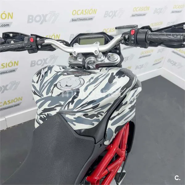 MV Agusta Rivale 800 – Vista 15