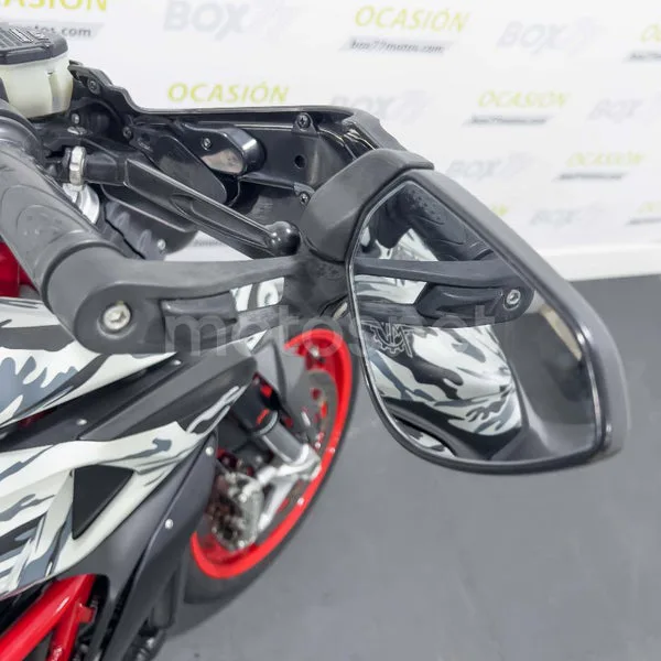 MV Agusta Rivale 800 – Vista 16