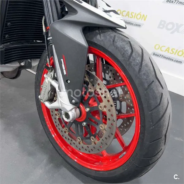 MV Agusta Rivale 800 – Vista 18